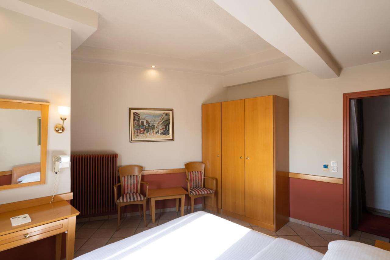 Hotel Ntinas Трикала Екстер'єр фото