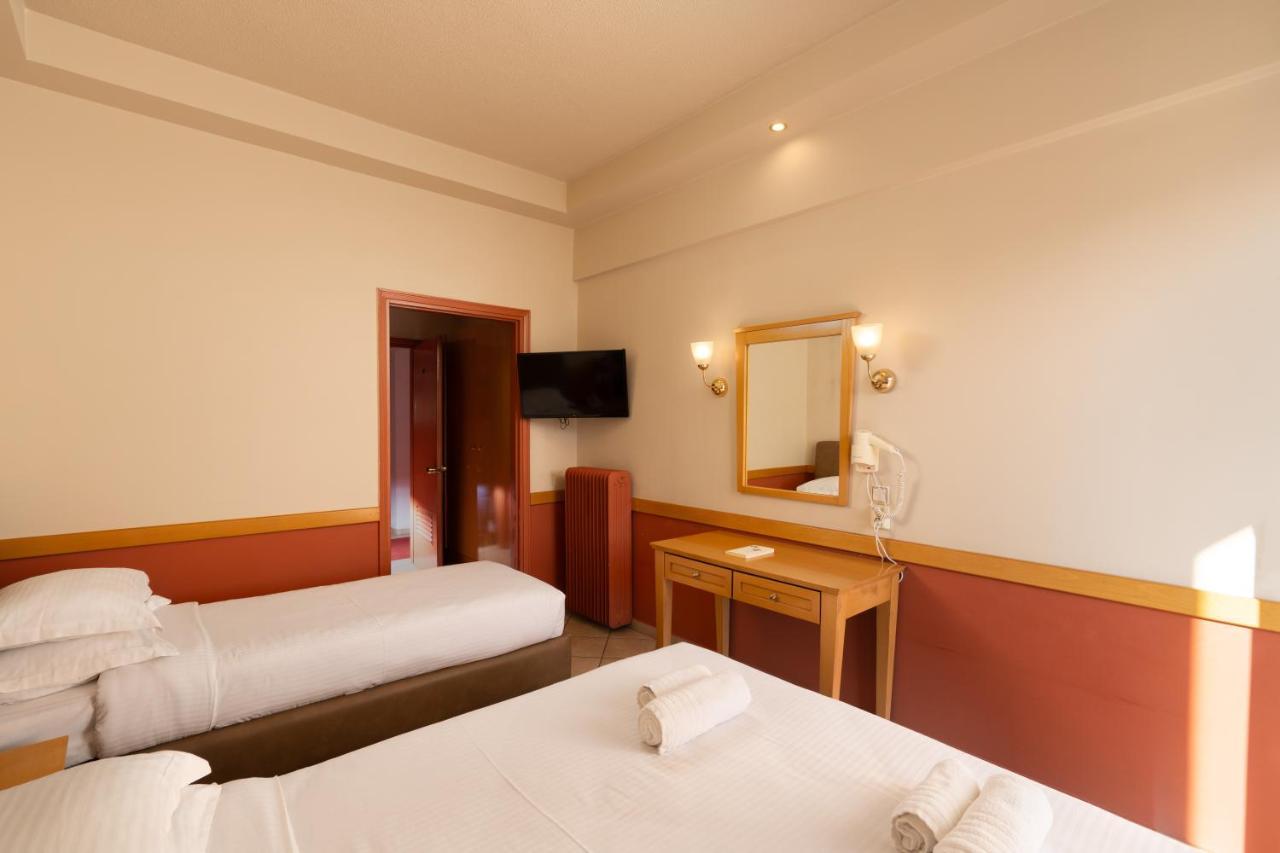 Hotel Ntinas Трикала Екстер'єр фото