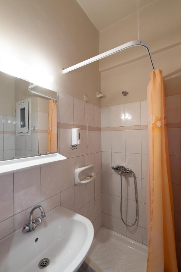 Hotel Ntinas Трикала Екстер'єр фото