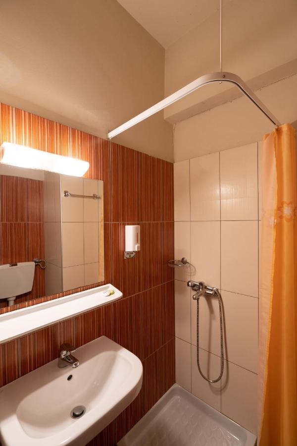 Hotel Ntinas Трикала Екстер'єр фото